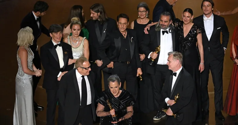War and Peace at the Oscars