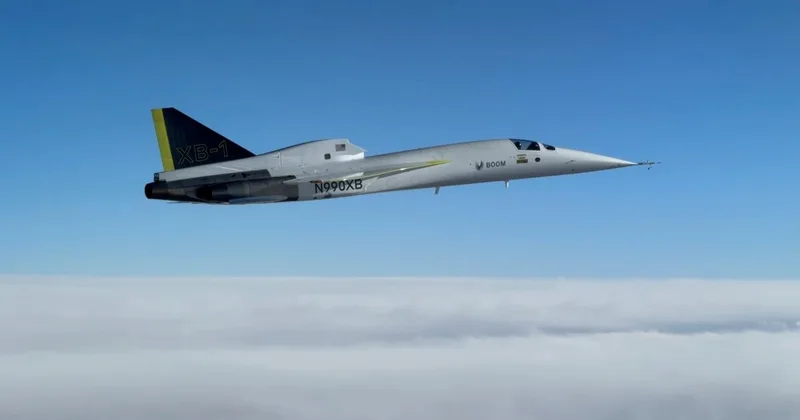 New US Jet Breaks Sound Barrier in First Flight Test