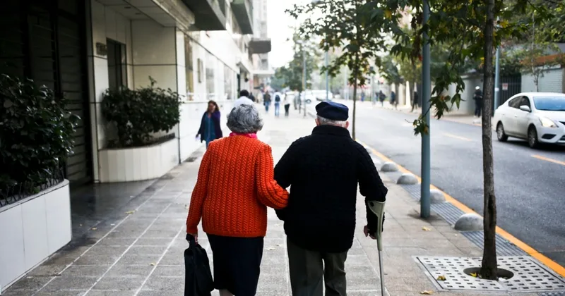 Learn to Have Better Balance and Prevent Falls as You Age